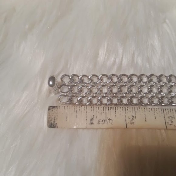 Chanel triple chain CC turn lock silver bracelet - Picture 12 of 15